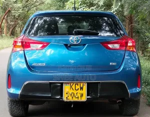 Toyota Auris 2013 Blue