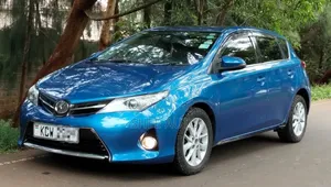 Toyota Auris 2013 Blue