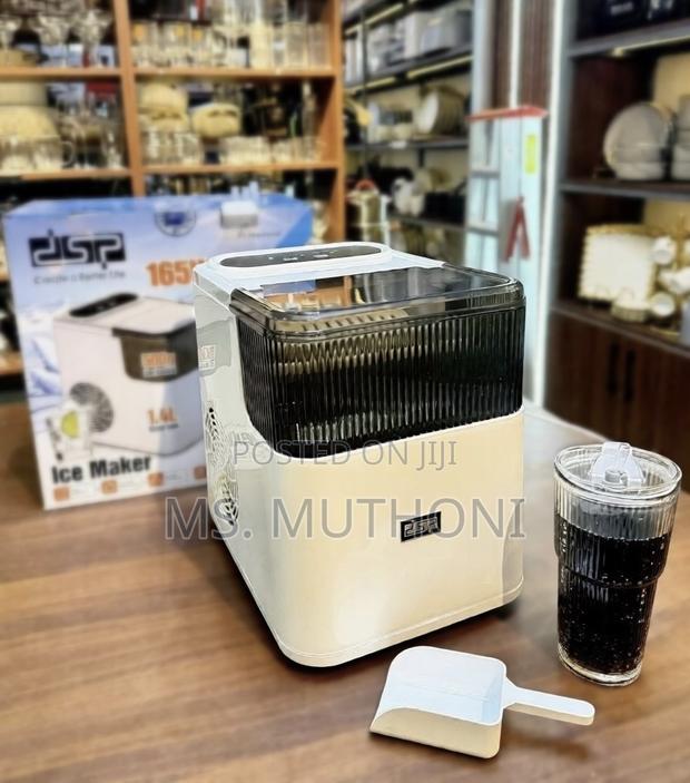 DSP Model Kd8001 Portable Countertop Ice Maker Machine. - main view