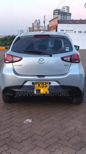 Mazda Demio 2017 Silver
