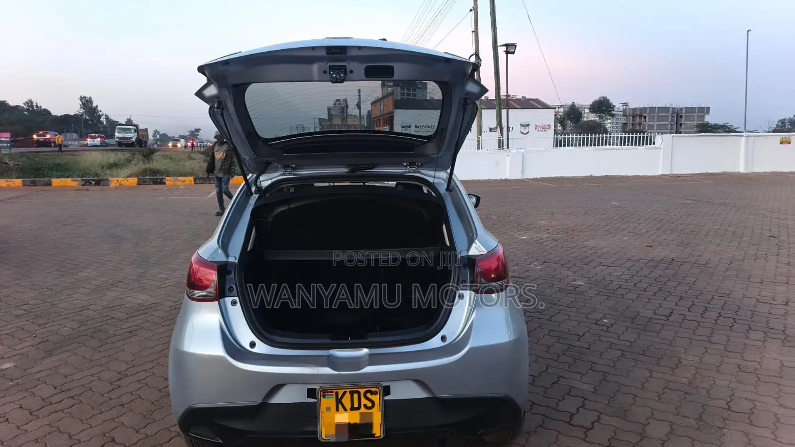 Mazda Demio 2017 Silver