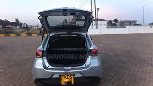 Mazda Demio 2017 Silver