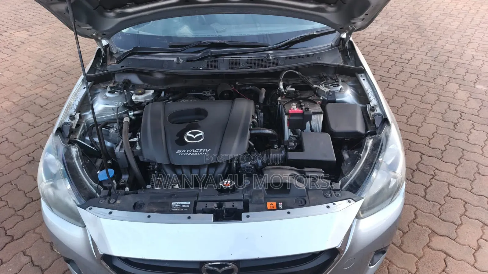 Mazda Demio 2017 Silver