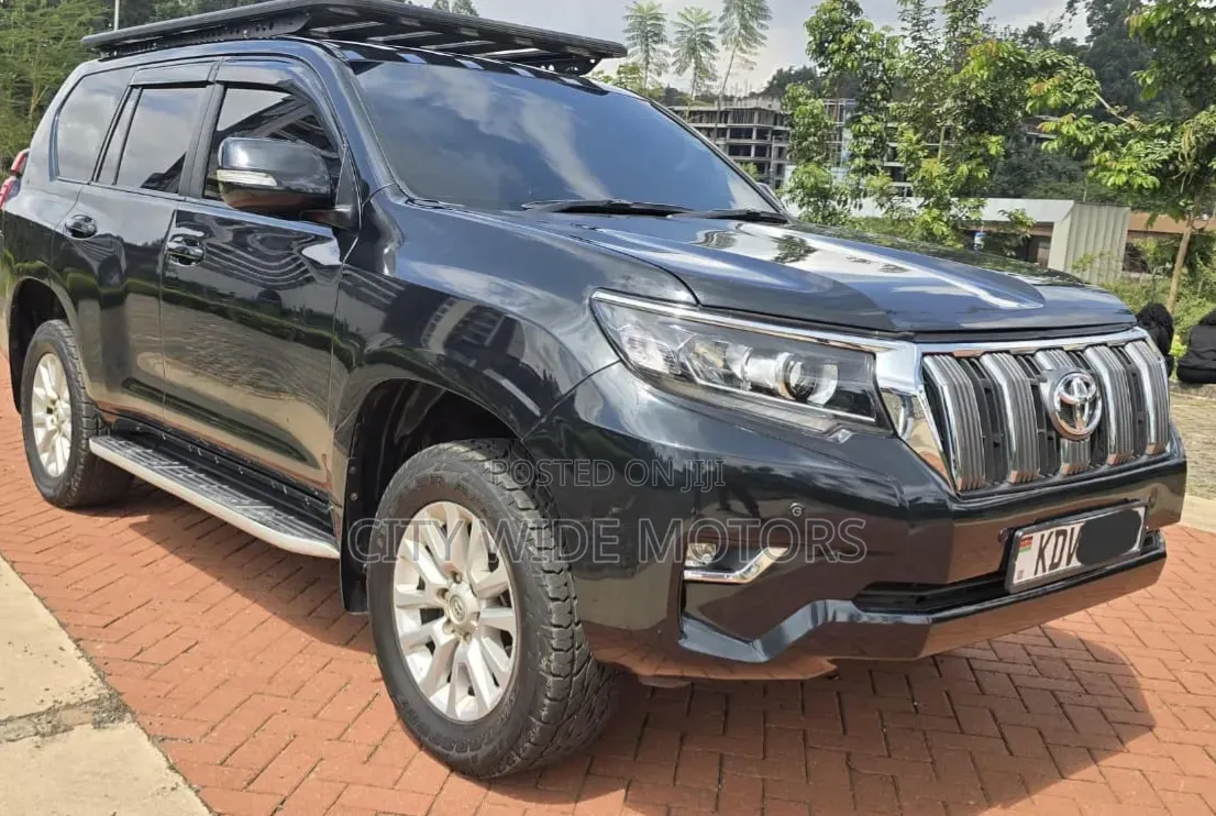 Toyota Land Cruiser Prado 2010 Black