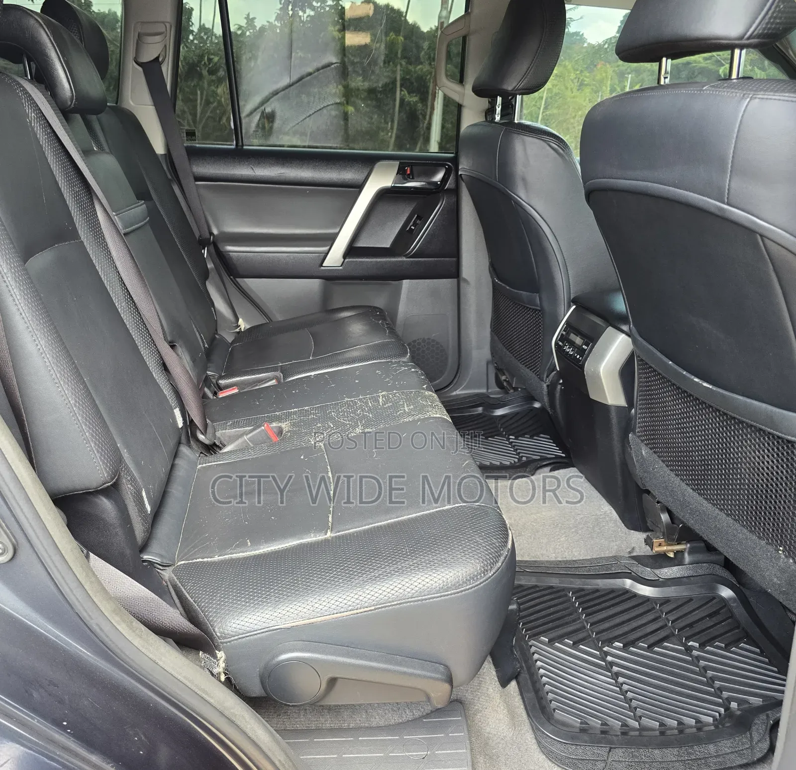 Toyota Land Cruiser Prado 2010 Black