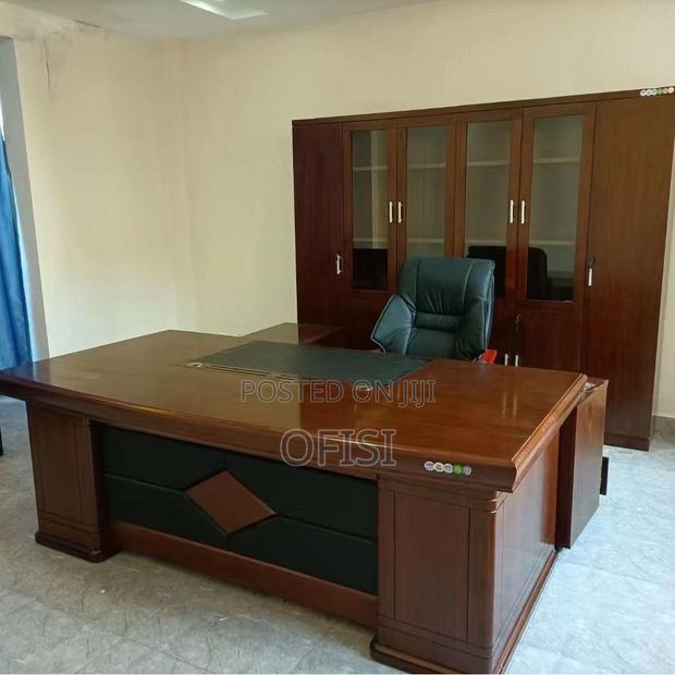 1.6 Meters Executive Table - thumbnail 2
