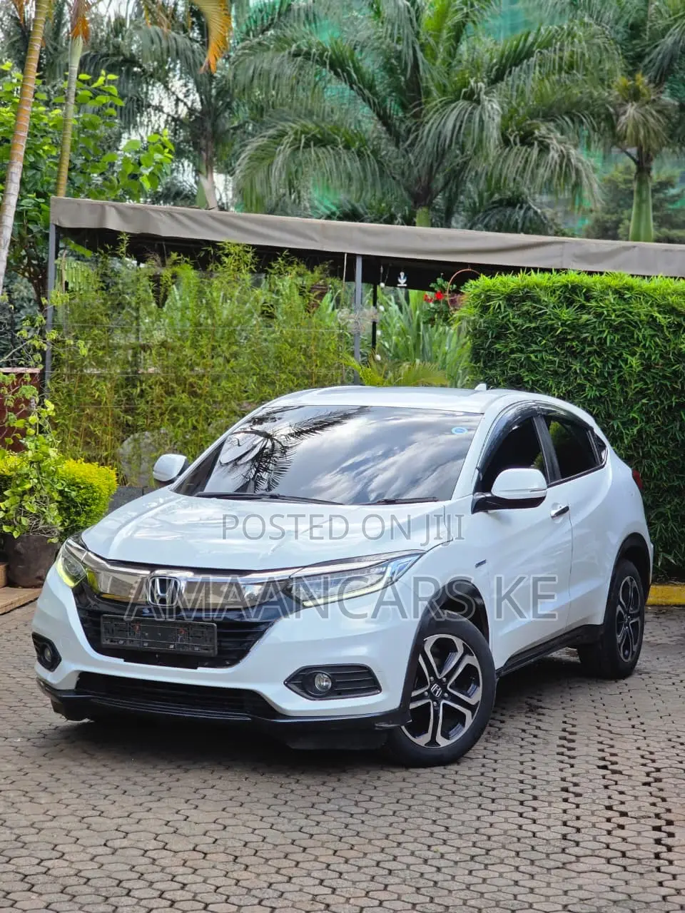 Honda Vezel 1.5 Hybrid 2WD 2018 White