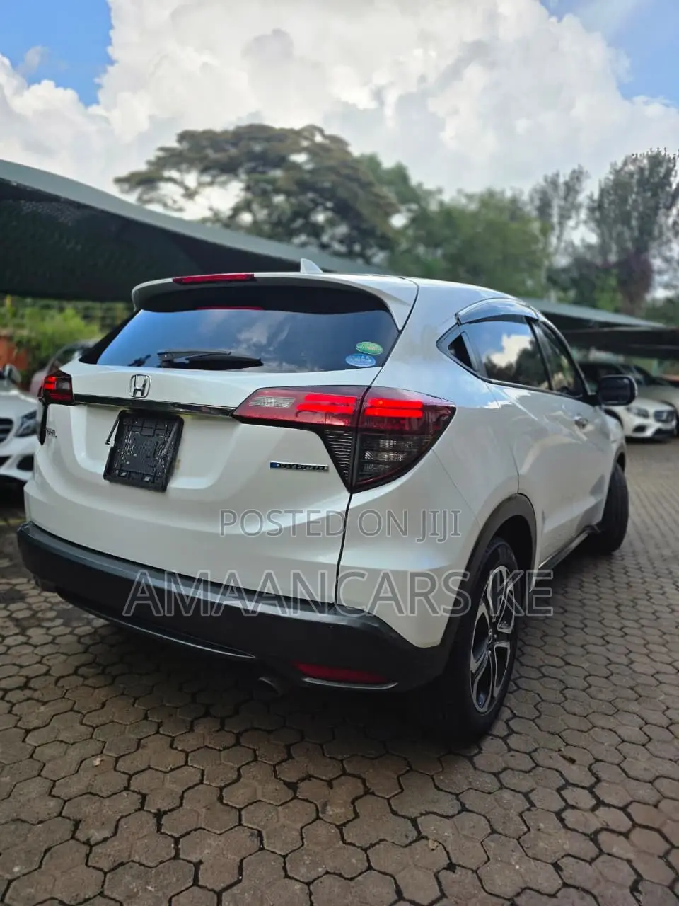 Honda Vezel 1.5 Hybrid 2WD 2018 White