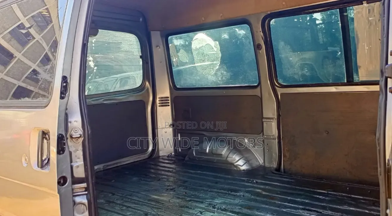 Mazda Bongo 2013 Silver