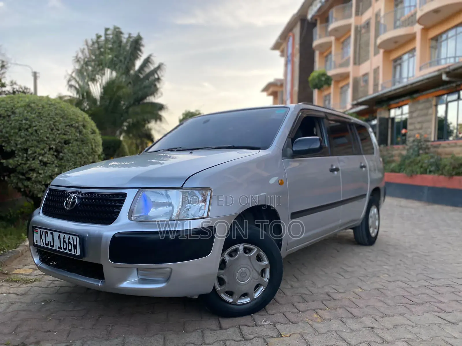 Toyota Succeed 2010 Silver