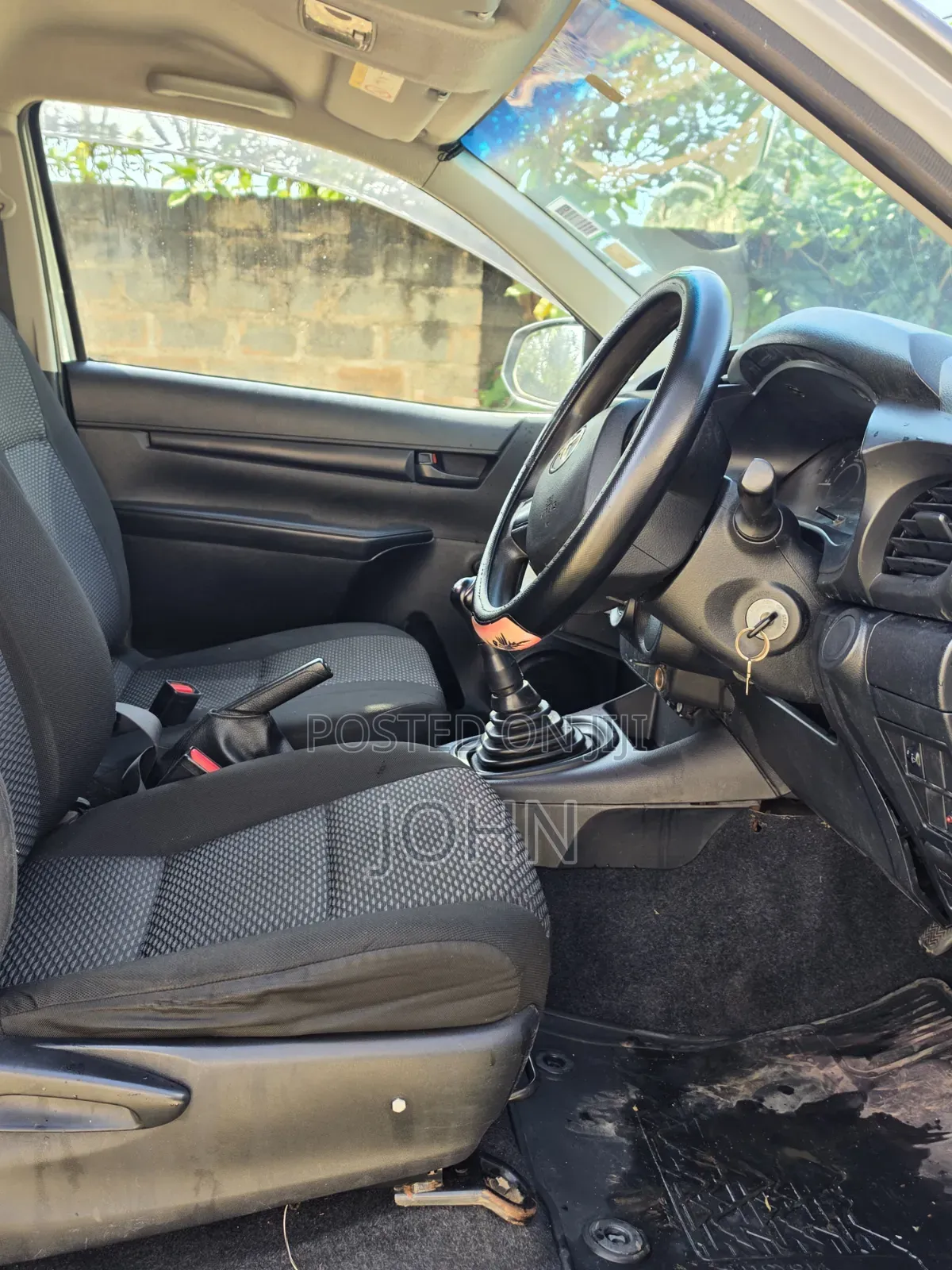 Toyota Hilux 2019 Silver