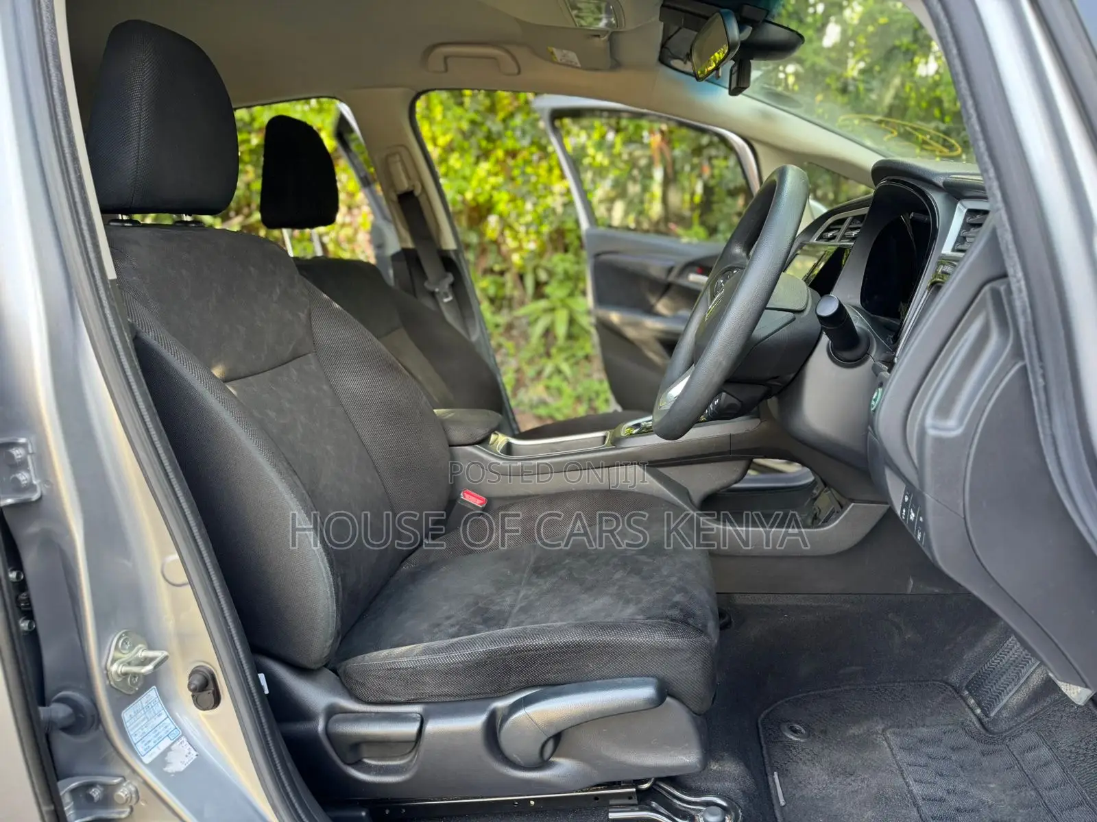 Honda Fit Shuttle 2019 Silver