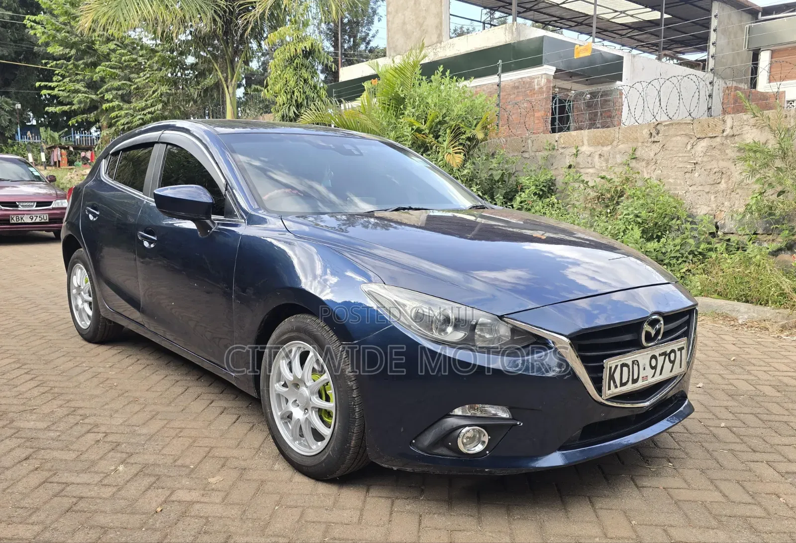 Mazda Axela SV Premium 2014 Blue