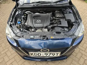 Mazda Axela SV Premium 2014 Blue
