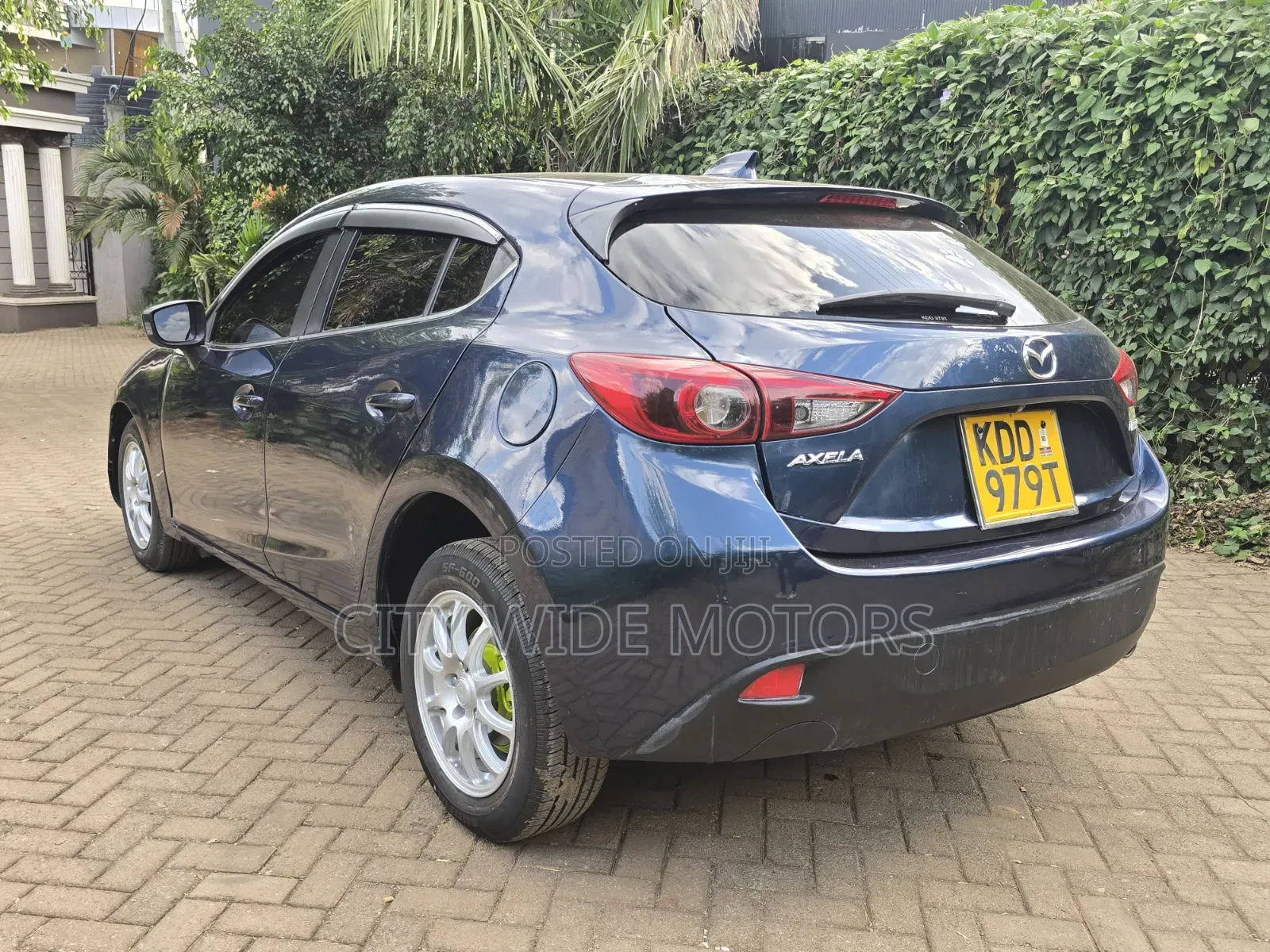 Mazda Axela SV Premium 2014 Blue