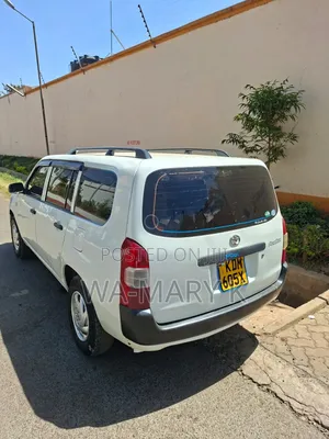 Toyota HiAce 2017 White