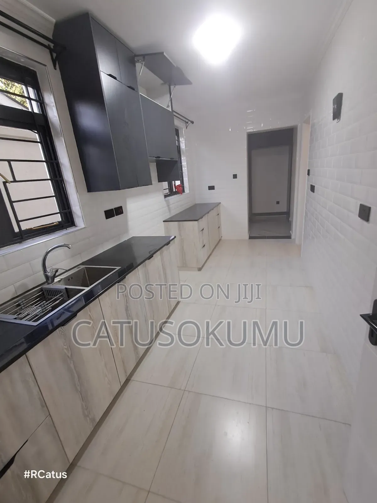5bdrm Maisonette in Syokimau, Gateway Mall Area for rent