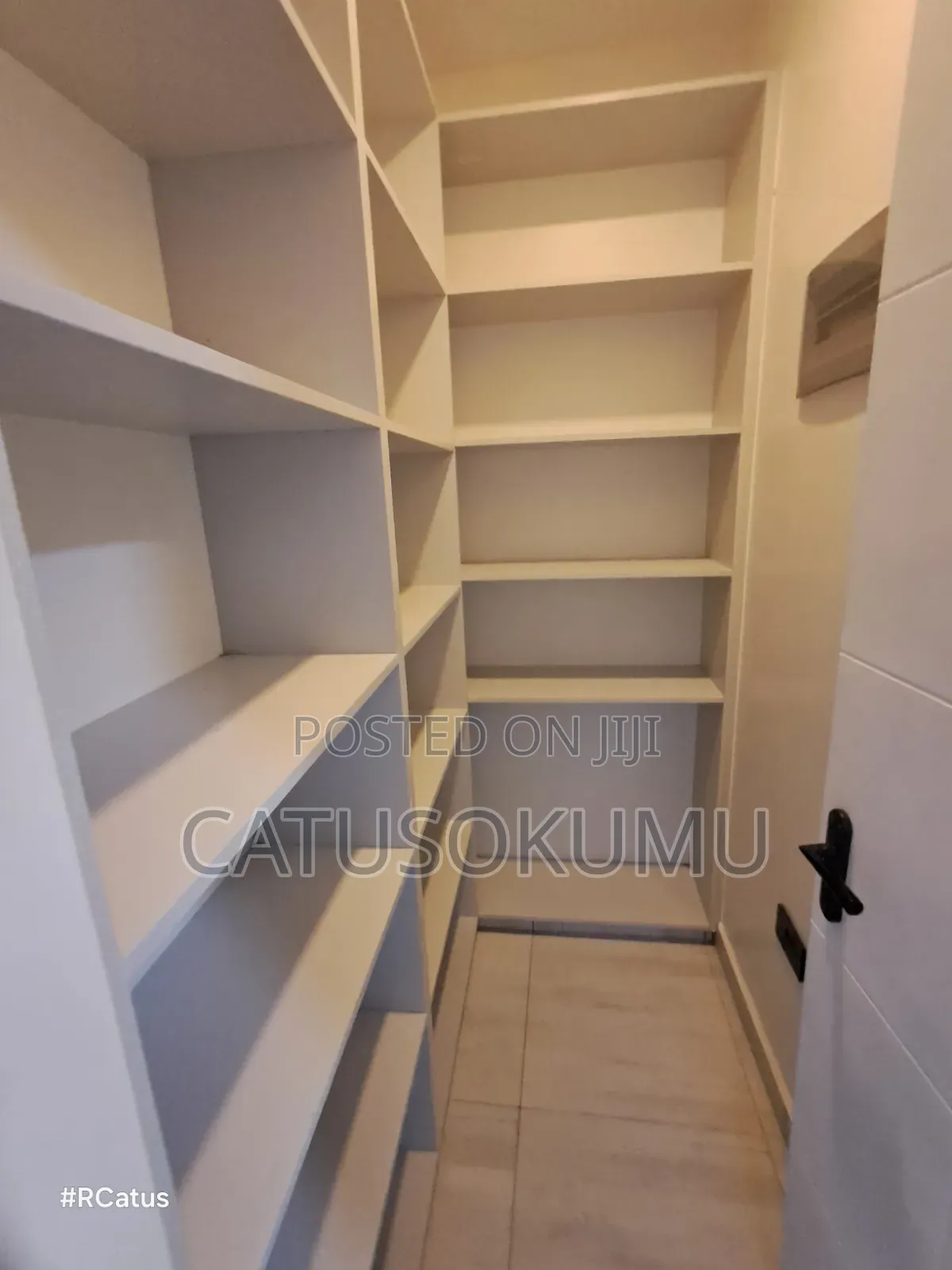 5bdrm Maisonette in Syokimau, Gateway Mall Area for rent