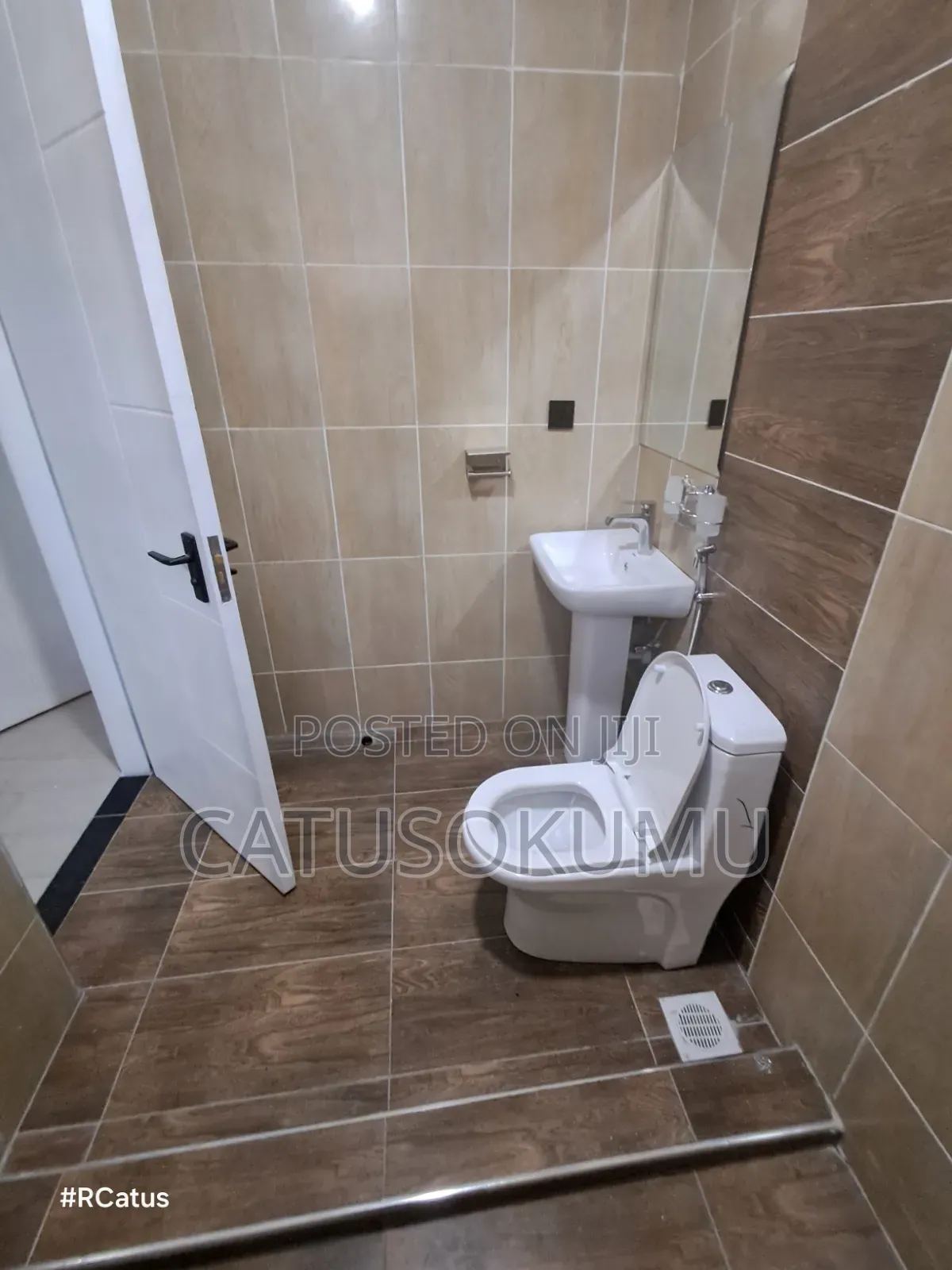 5bdrm Maisonette in Syokimau, Gateway Mall Area for rent