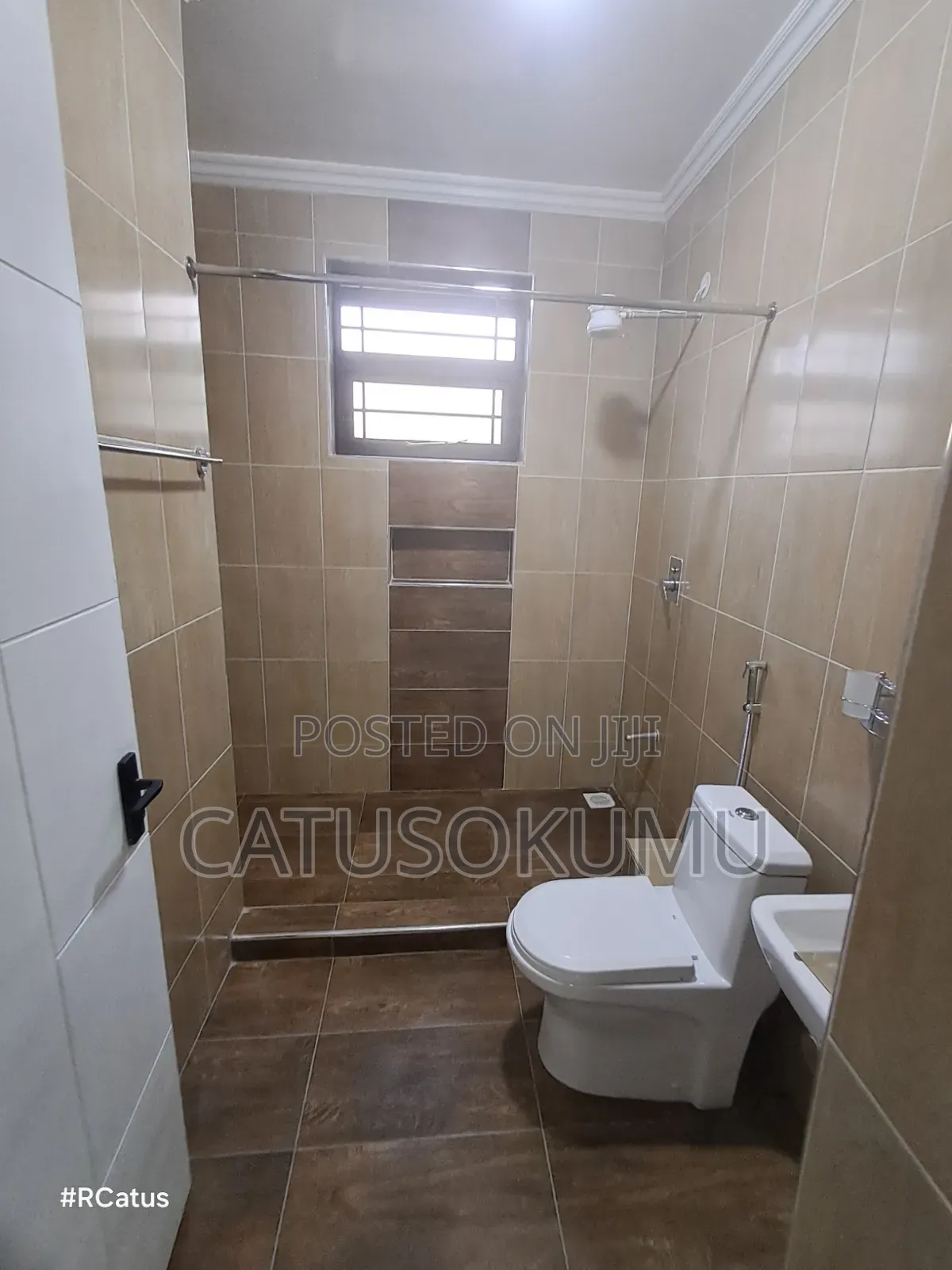 5bdrm Maisonette in Syokimau, Gateway Mall Area for rent