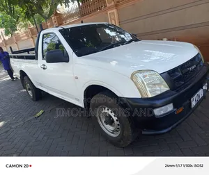 Isuzu D-MAX 2009 White