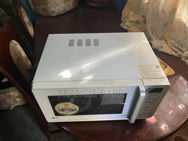 Lg Microwave - thumbnail 2