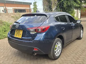 Mazda Axela SV Premium 2014 Blue