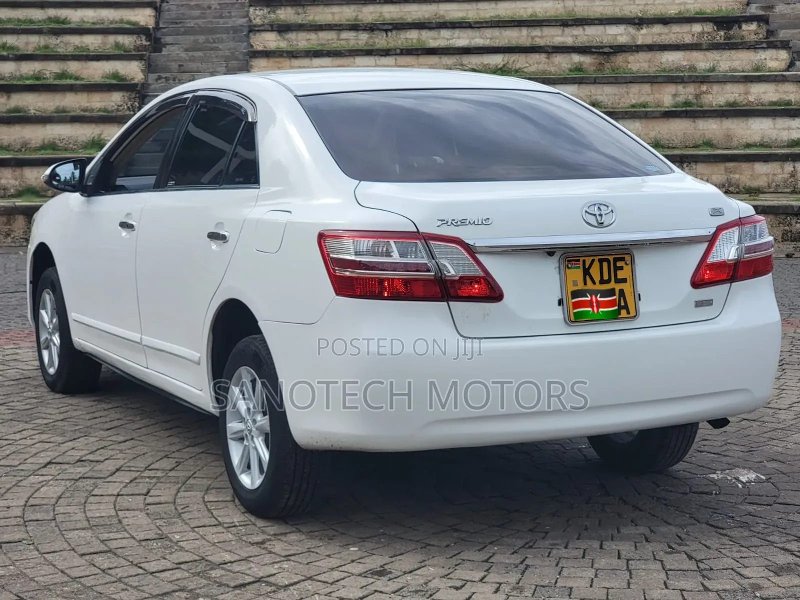 Toyota Premio 2013 White