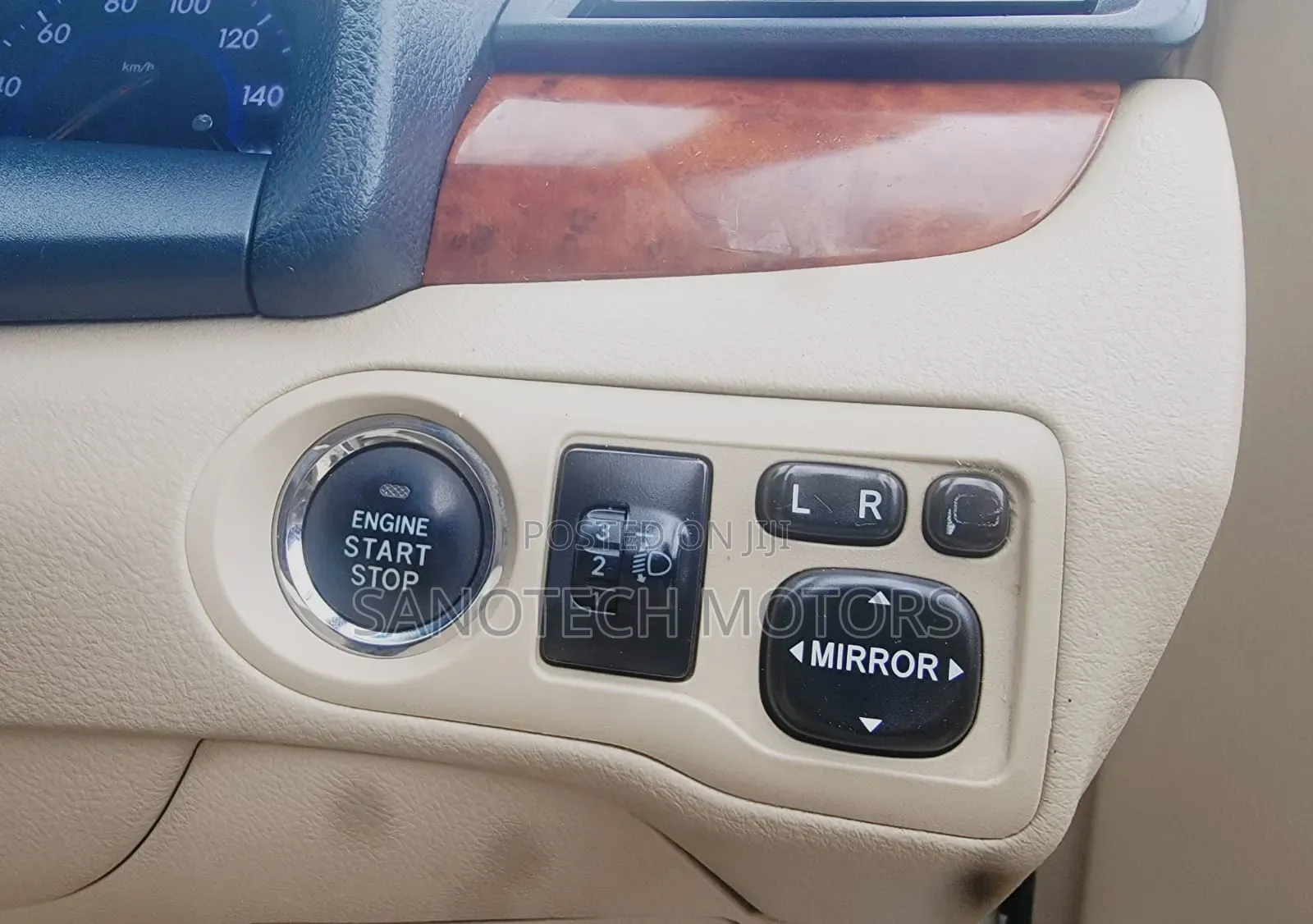 Toyota Premio 2013 White
