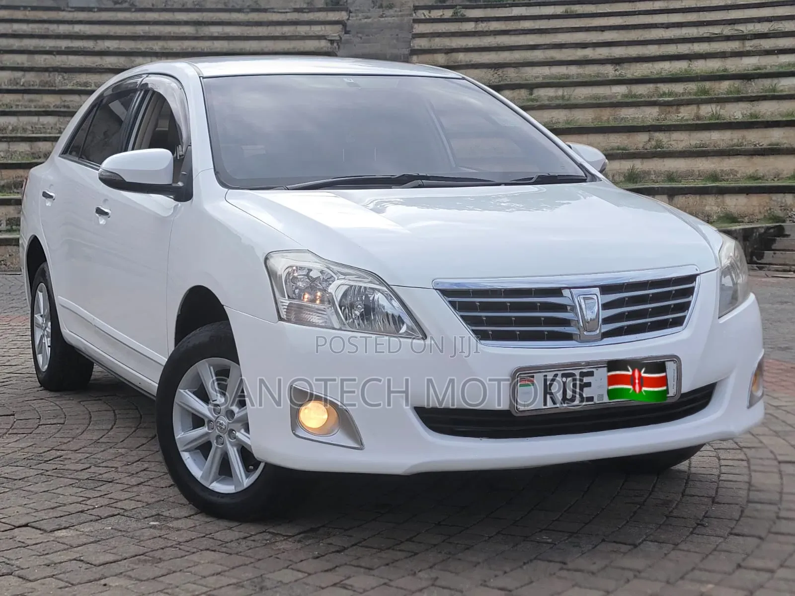 Toyota Premio 2013 White