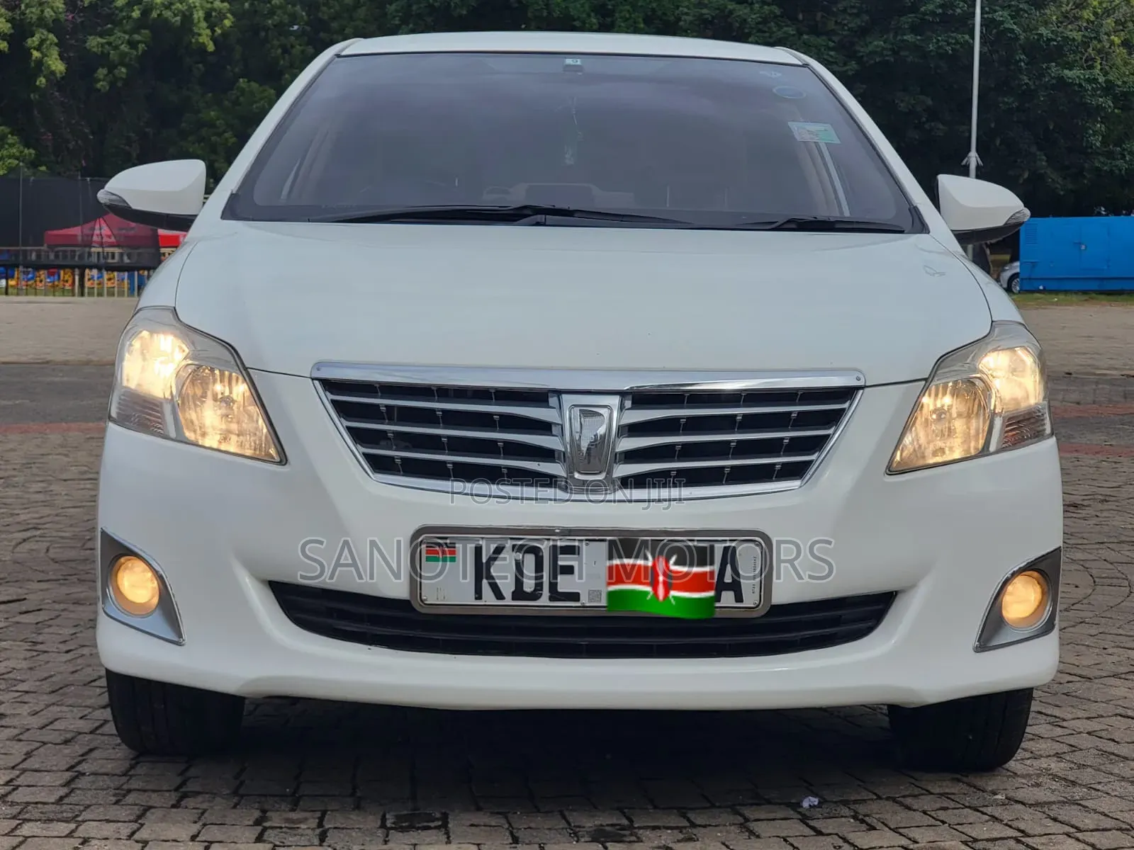 Toyota Premio 2013 White
