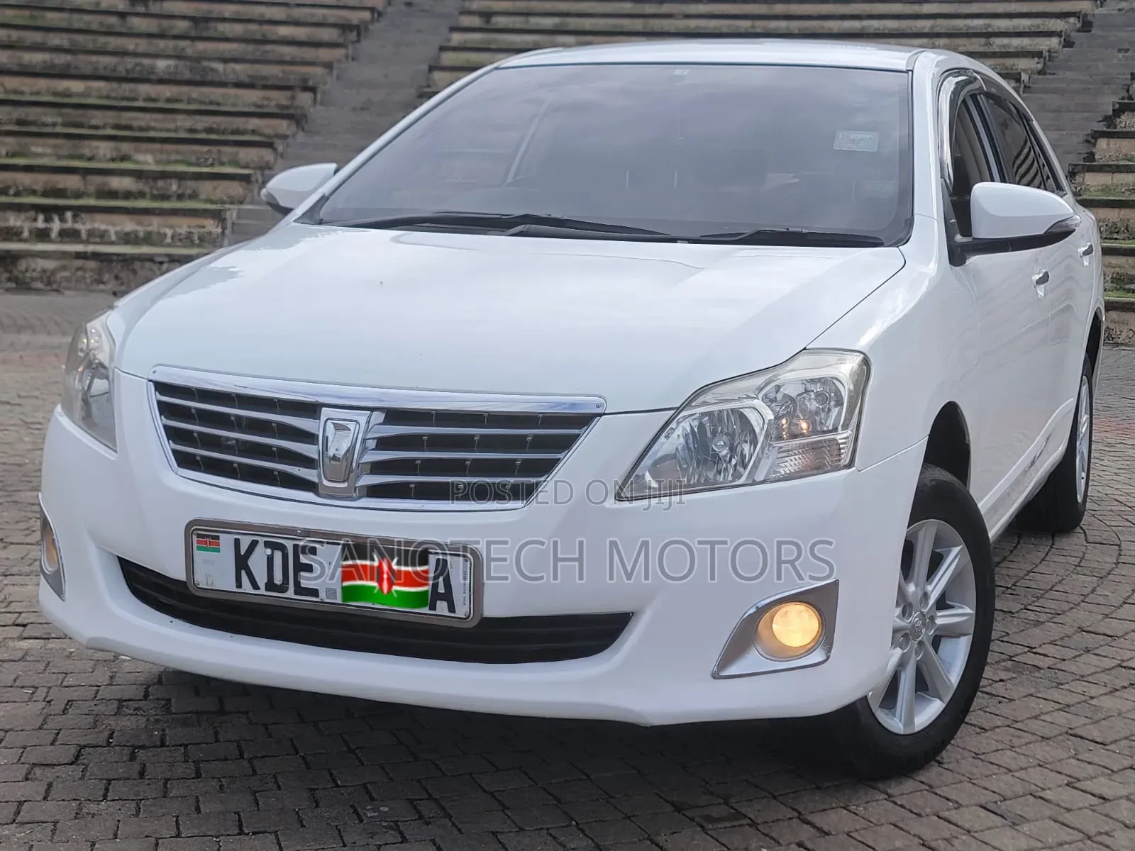 Toyota Premio 2013 White