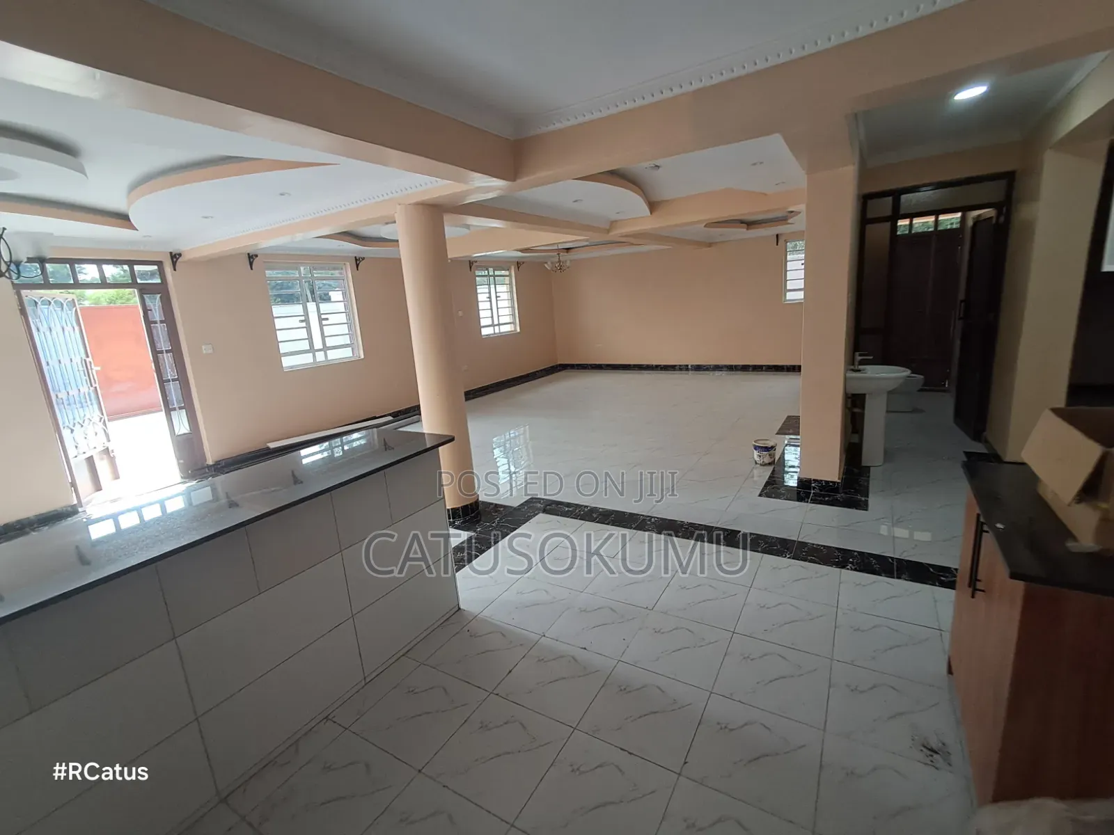 6bdrm Maisonette in Syokimau, Gateway Mall Area for rent