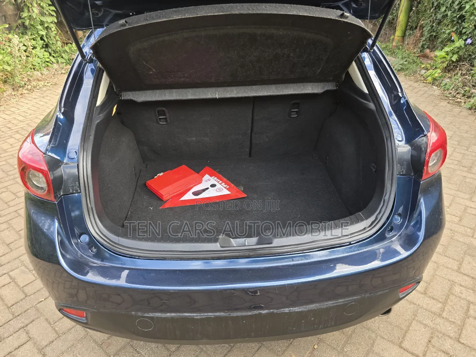 Mazda Axela SV Premium 2014 Blue