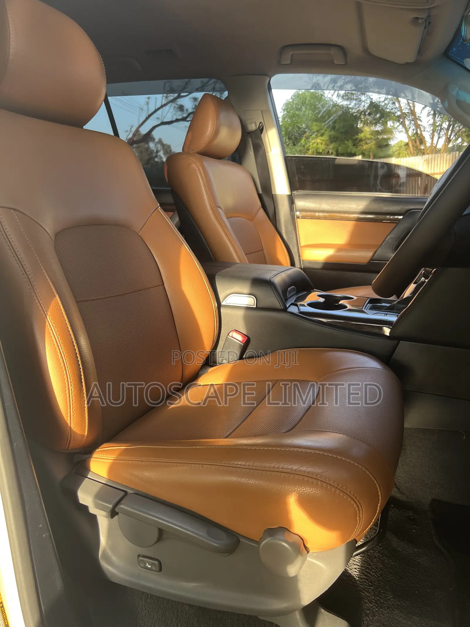 Toyota Land Cruiser 2012 White