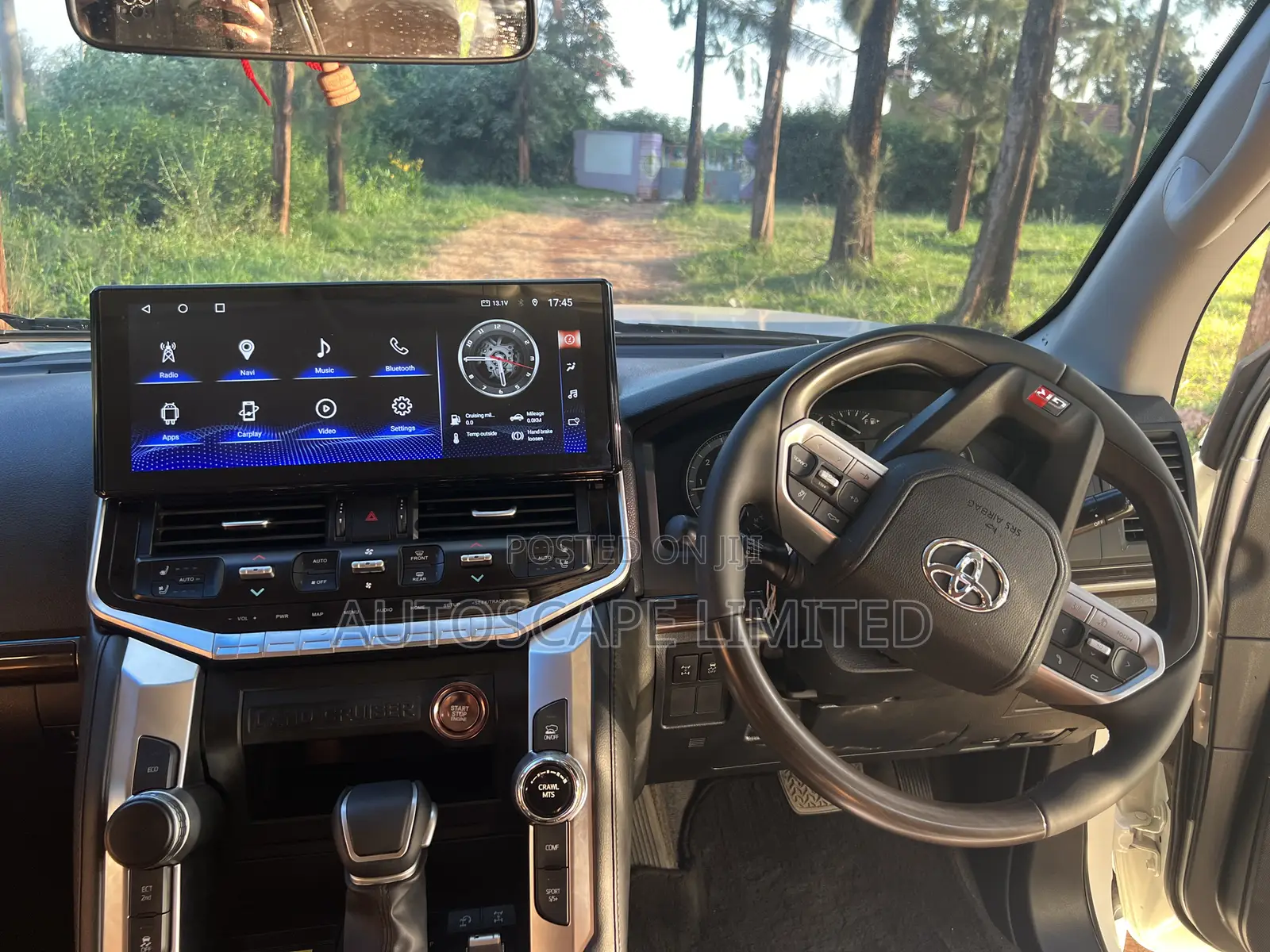 Toyota Land Cruiser 2012 White