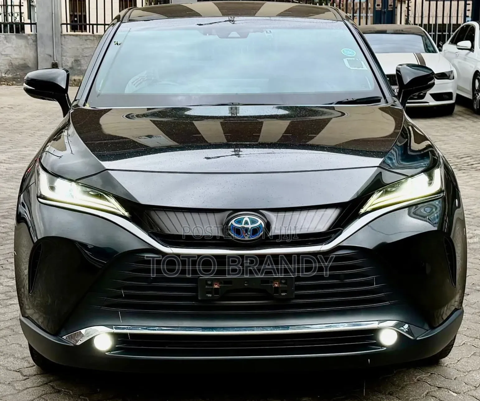 Toyota Harrier 2020 Black