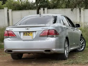 Toyota Crown 2009 Silver