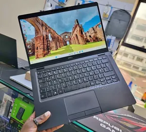 Laptop Dell Latitude 5300 8GB Intel Core i7 SSD 256GB