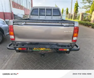 Toyota Hilux 2007 Gray