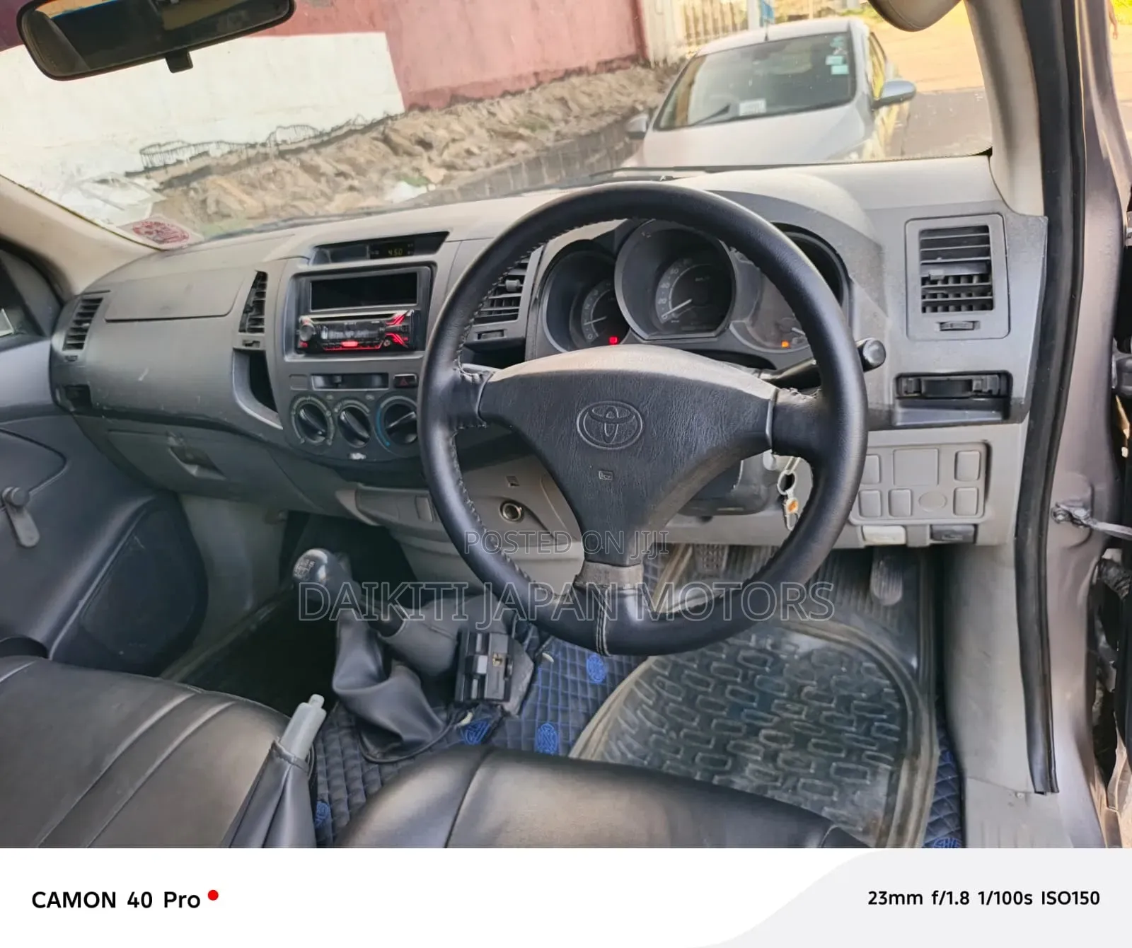 Toyota Hilux 2007 Gray