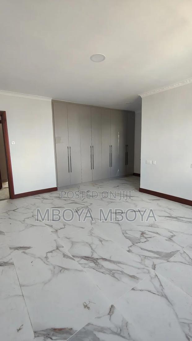 3bdrm Apartment in Parklands for rent - thumbnail 4