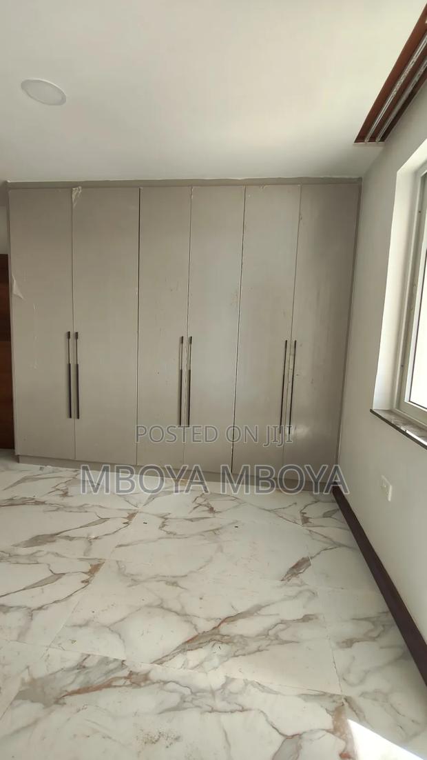 3bdrm Apartment in Parklands for rent - thumbnail 5