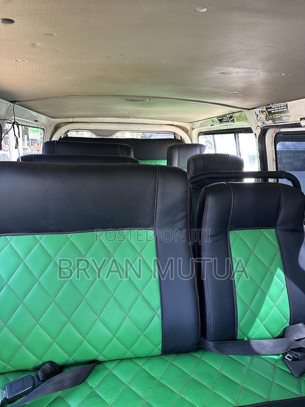 Toyota HiAce 2015 White - thumbnail 5