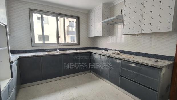3bdrm Apartment in Parklands for rent - thumbnail 11