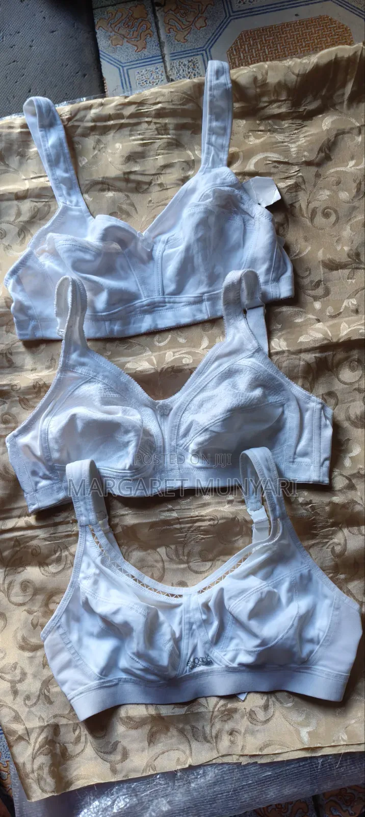 Wireless and Wired Coloured Bras