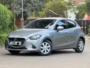 Mazda Demio 2017 Silver