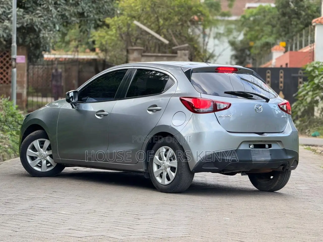 Mazda Demio 2017 Silver
