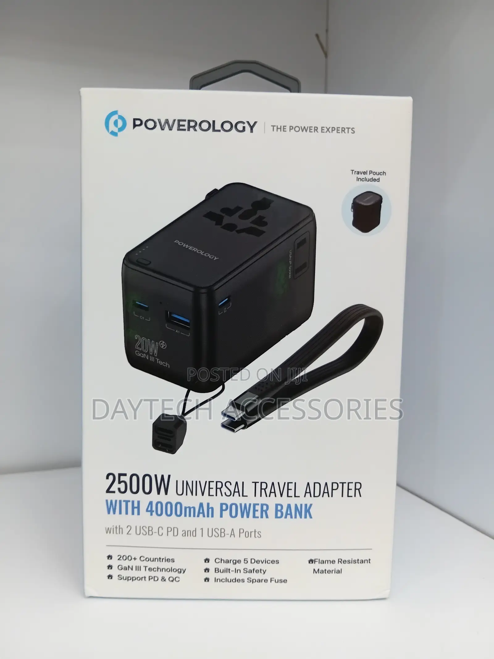 Powerology 2500w Universal Travel Adapter Built-in 4000mah Power Bank