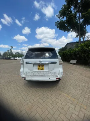 Toyota Land Cruiser Prado 2015 White
